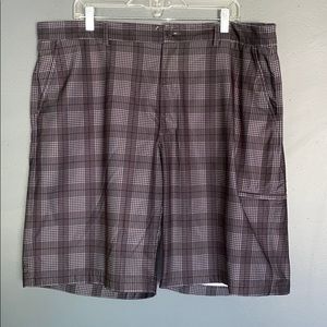 Pebble beach golf/cargo shorts